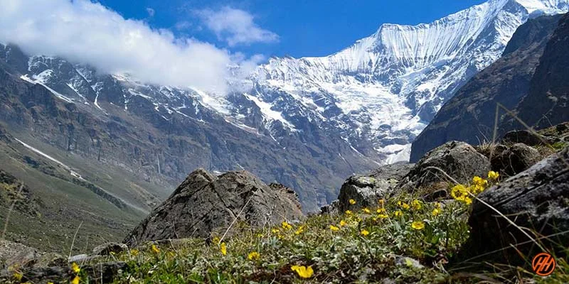 Sunderdhunga Trek Best time to Visit