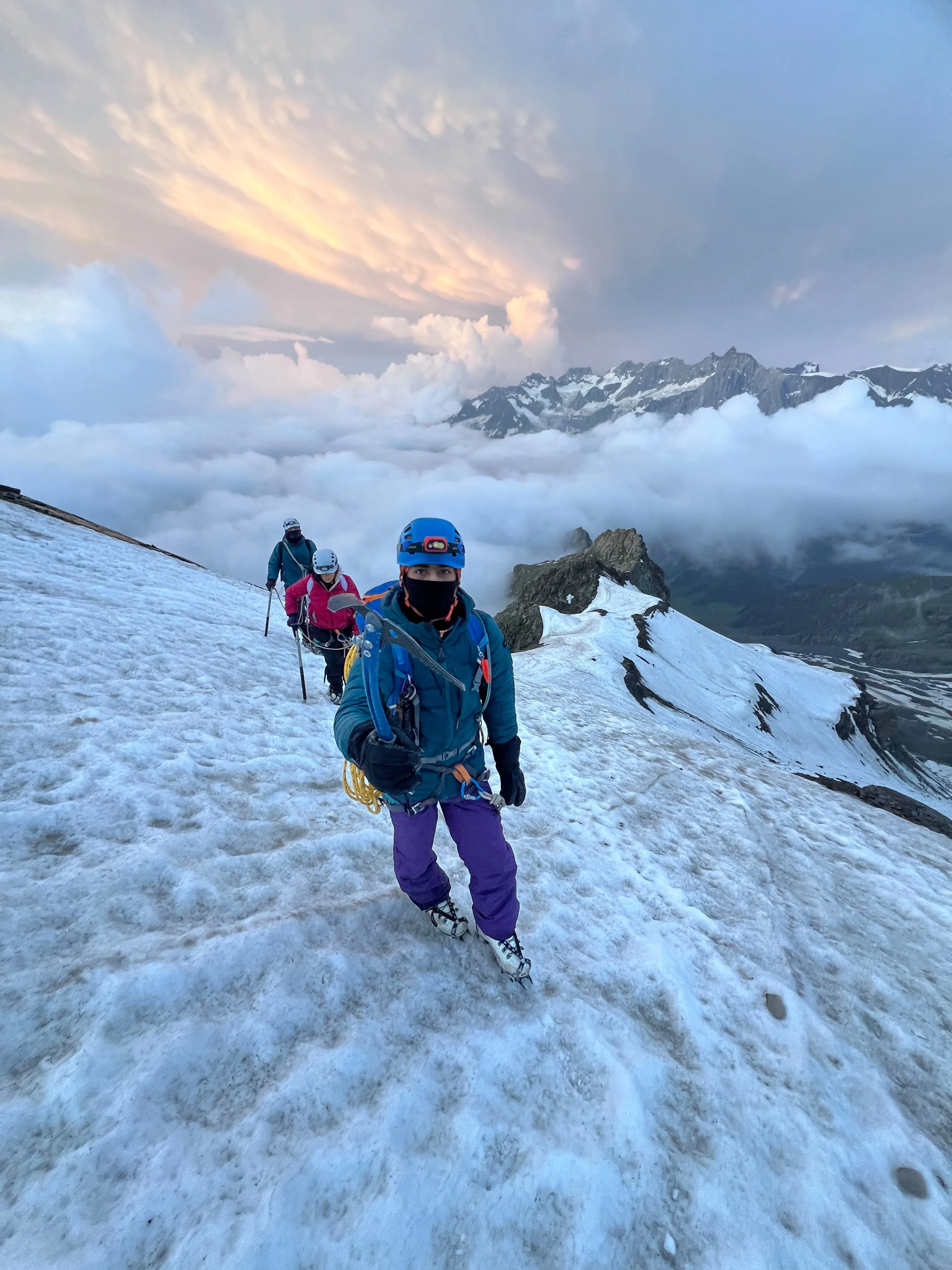 Friendship Peak Expedition Best time to Visit
