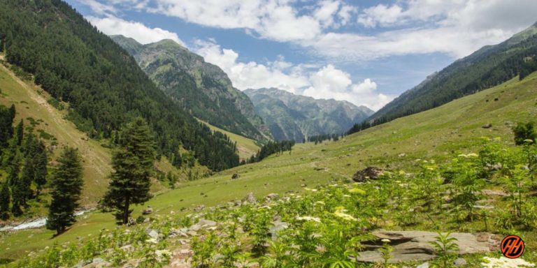 Tarsar Marsar Trek 2024 | Trek Guide, Itinerary, Costs, Date | HH