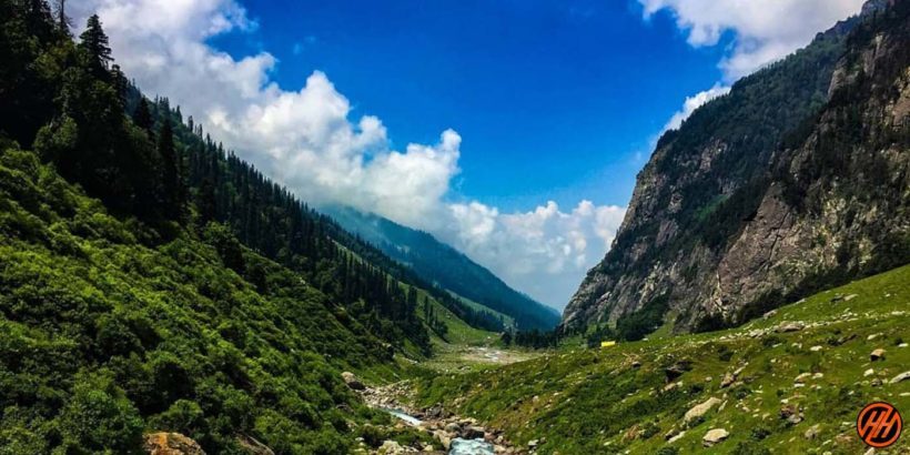 hampta pass and chandratal lake trek