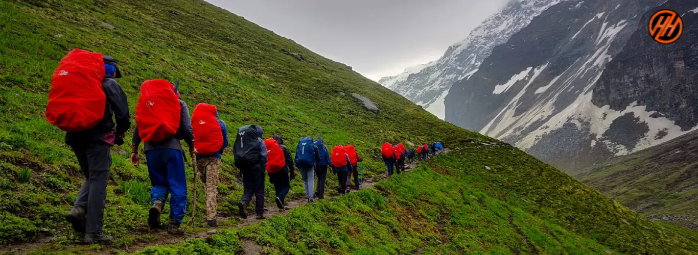 11 Best Beginner Friendly Treks In Uttarakhand For First-Time Trekkers